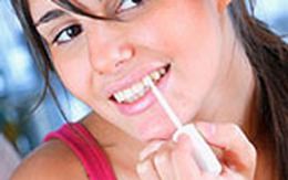 Cận thận với thuốc tẩy trắng răng